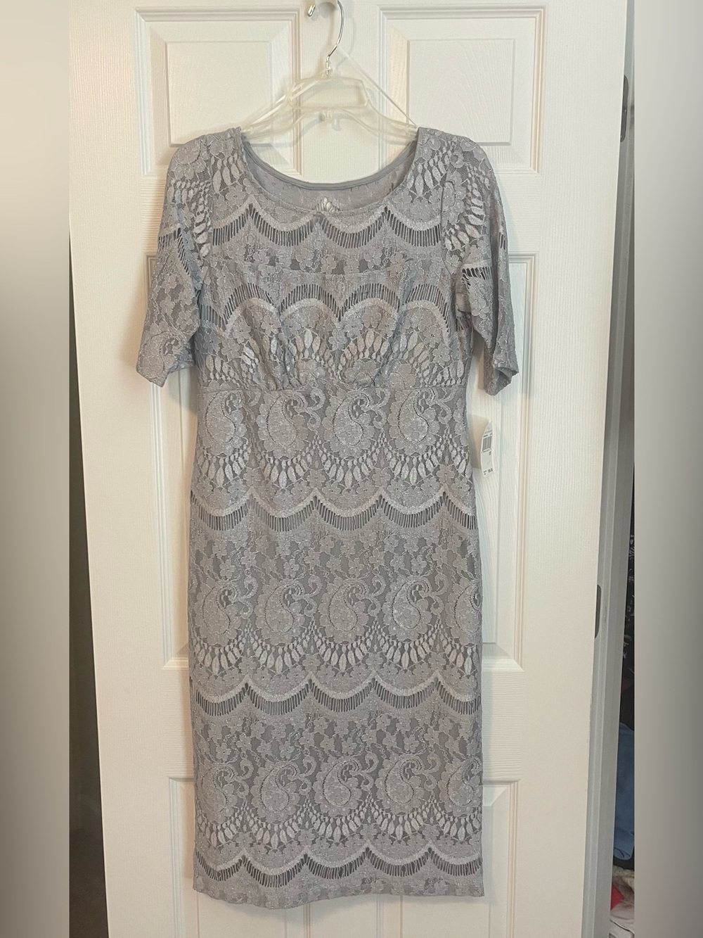 NET Women's Grandmother of the Groom/Bride Lace Sheath Dress in Light Gray